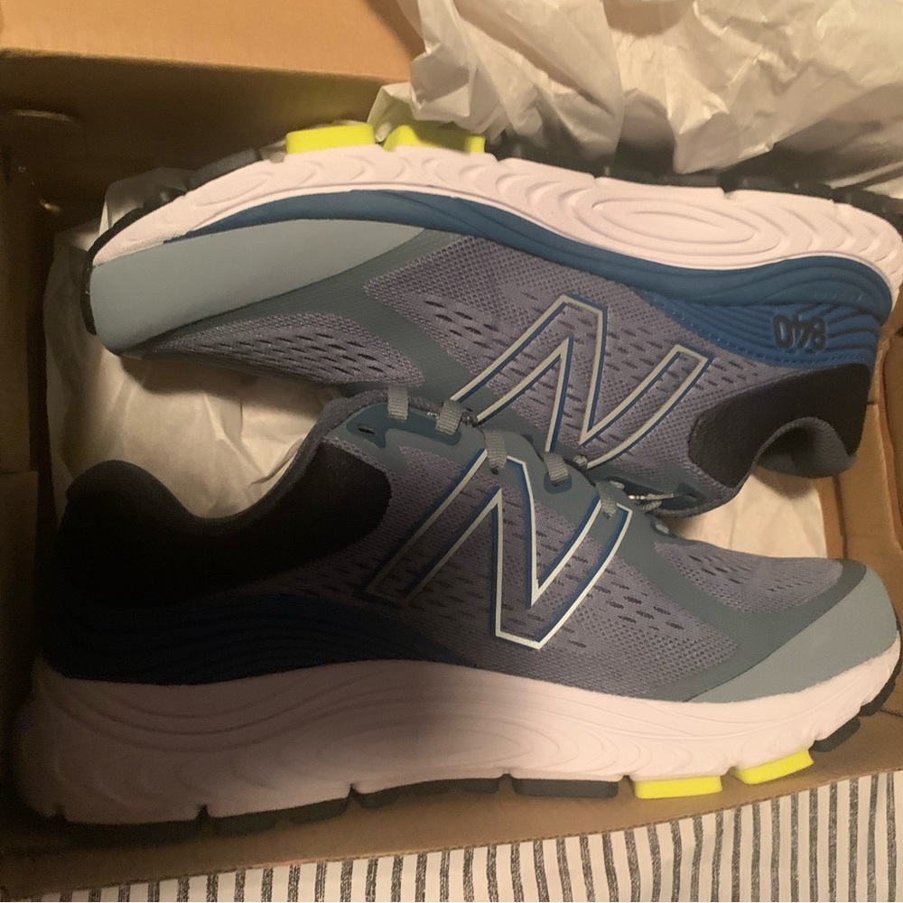 SOLD.  New Balance 840 running shoes (wide) size 9